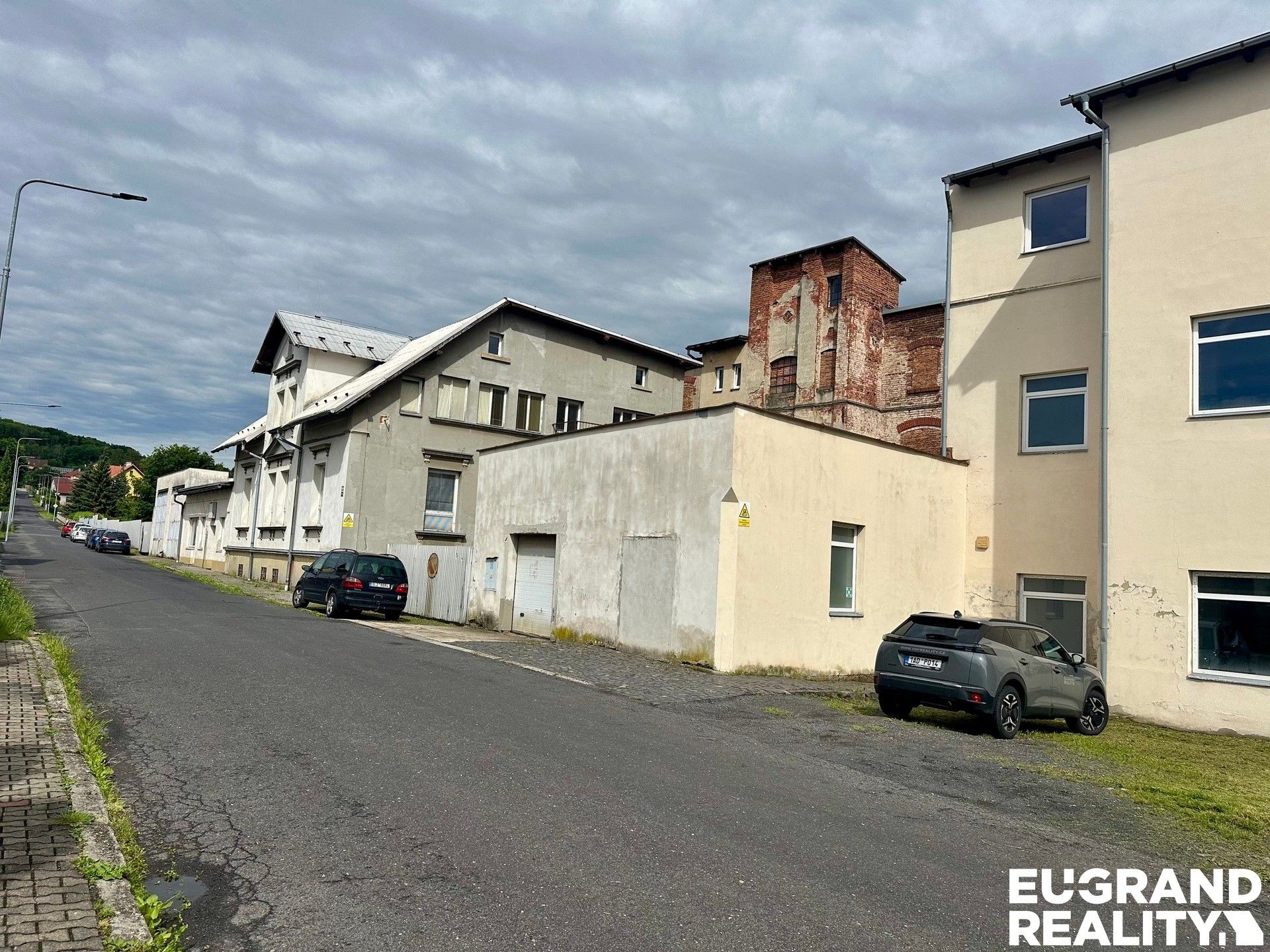Pronájem komerčního prostoru 2400 m² - foto 3
