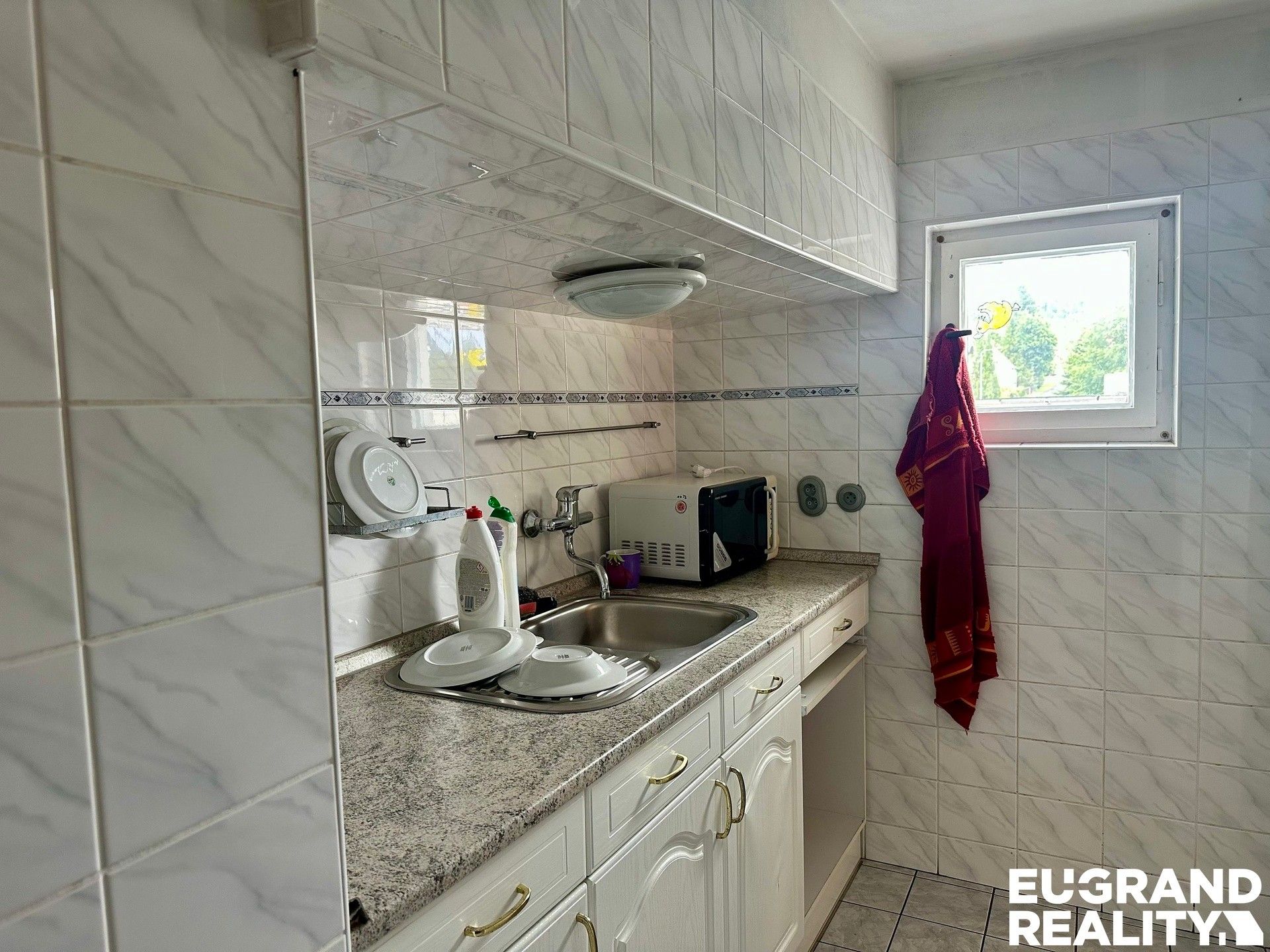 Pronájem komerčního prostoru 2400 m² - foto 11