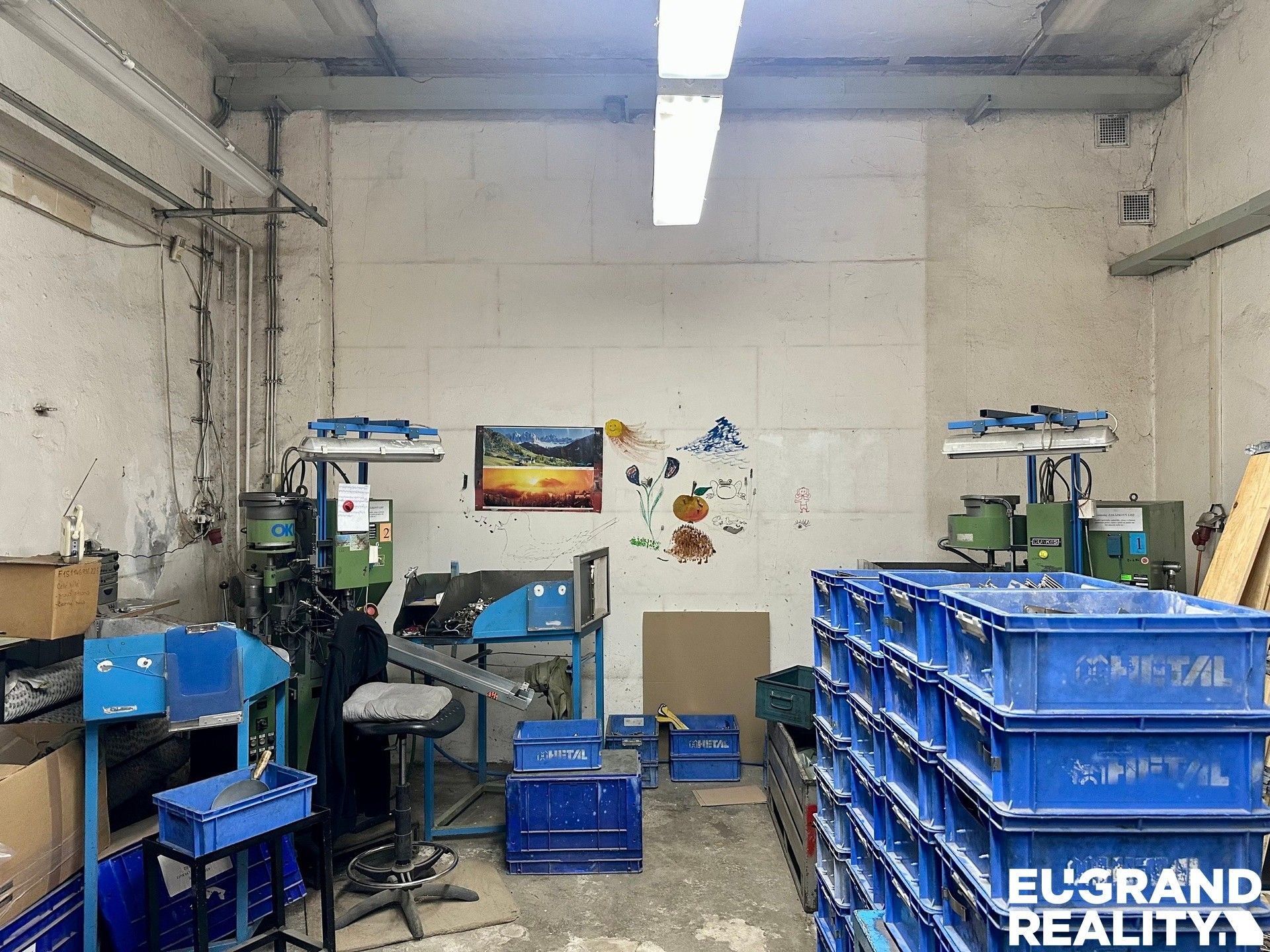 Pronájem komerčního prostoru 2400 m² - foto 14
