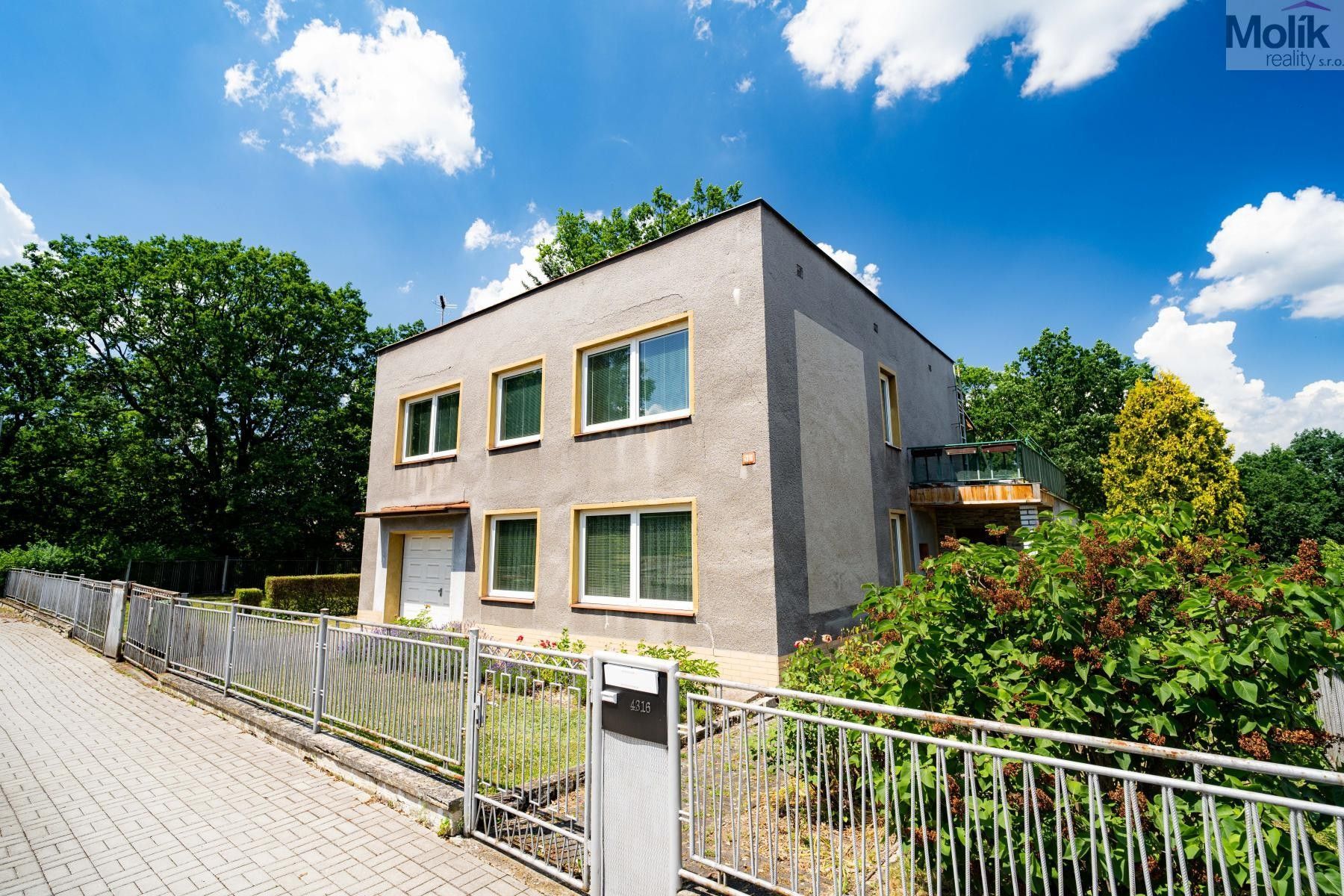 Prodej nemovitosti 270 m² - foto 2