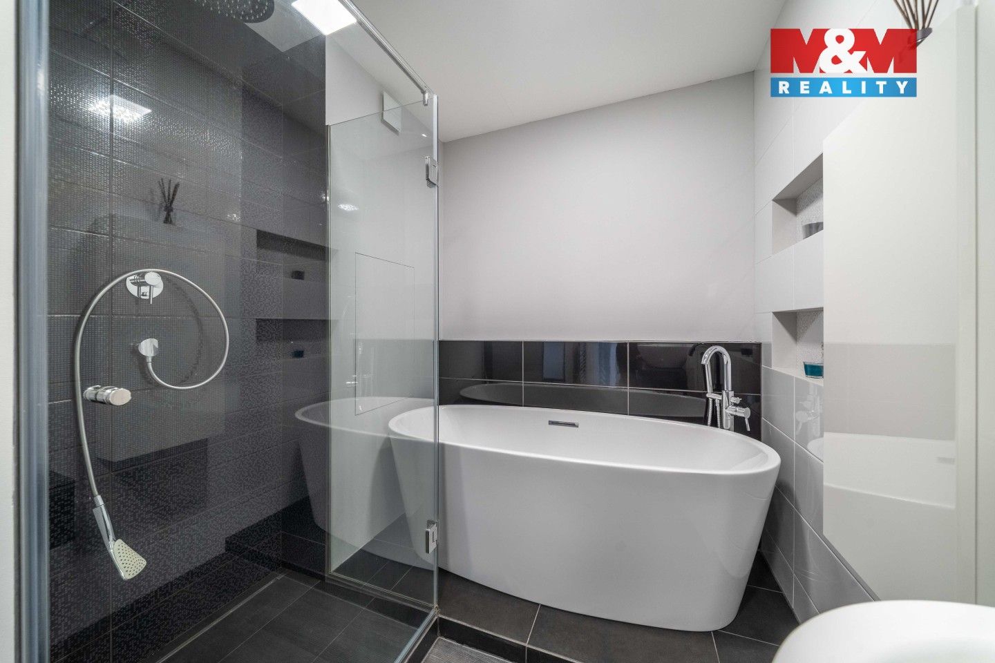 Prodej bytu 3+kk 67 m² - foto 3