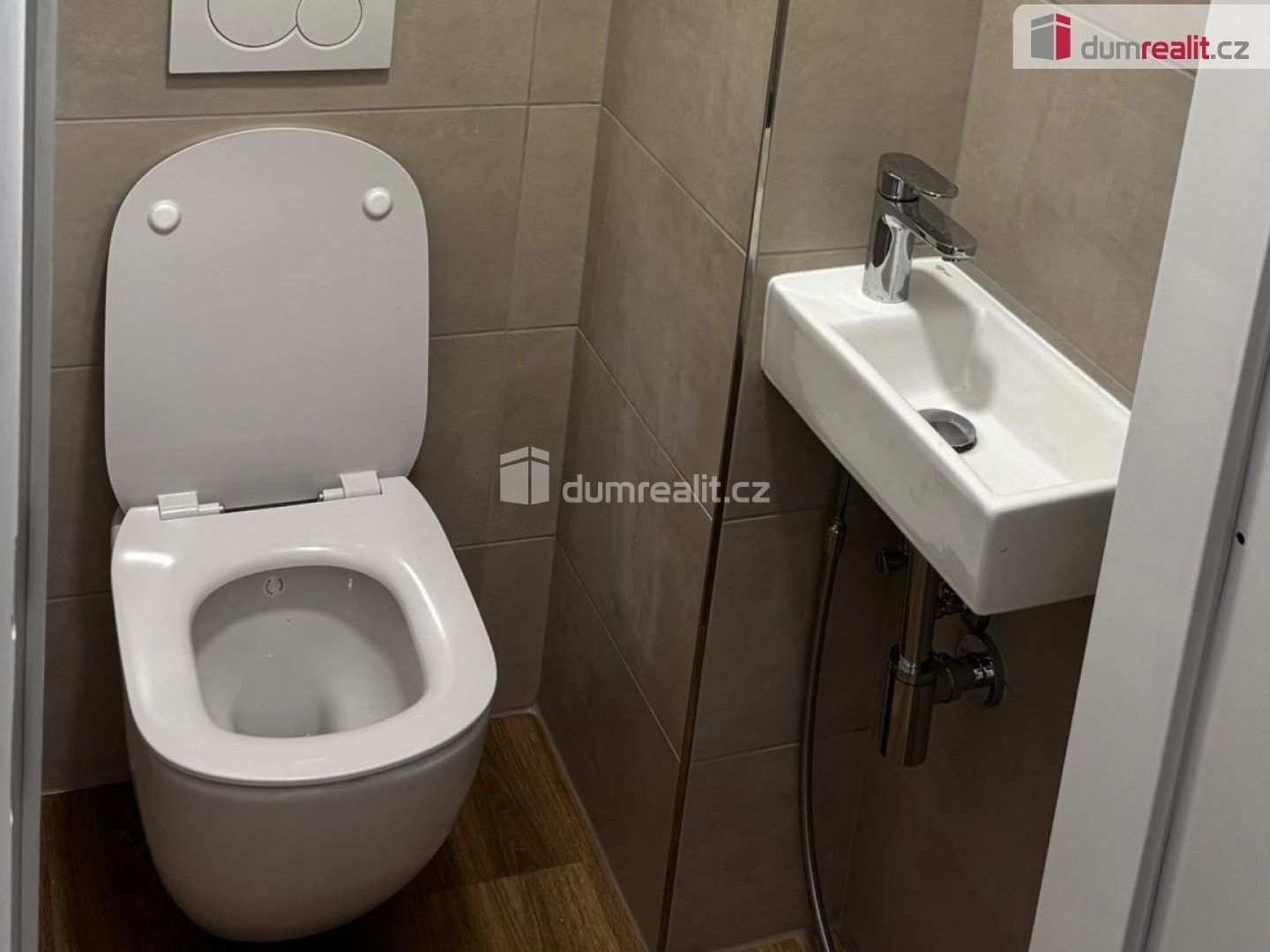 Pronájem bytu 2+1 66 m² - foto 7