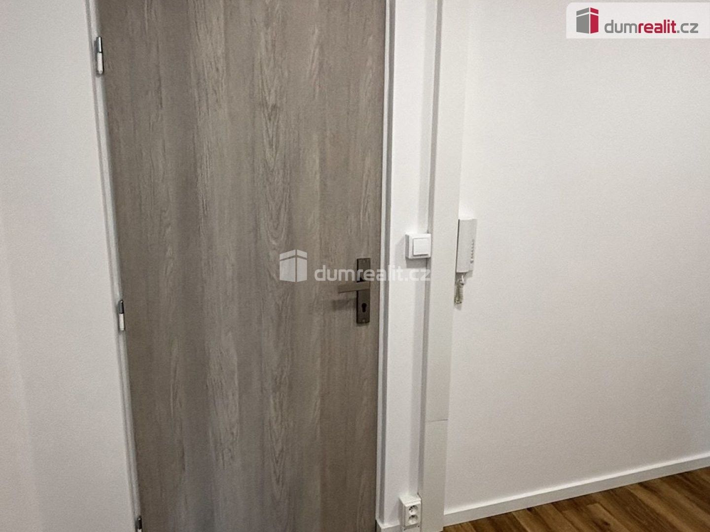Pronájem bytu 2+1 66 m² - foto 10