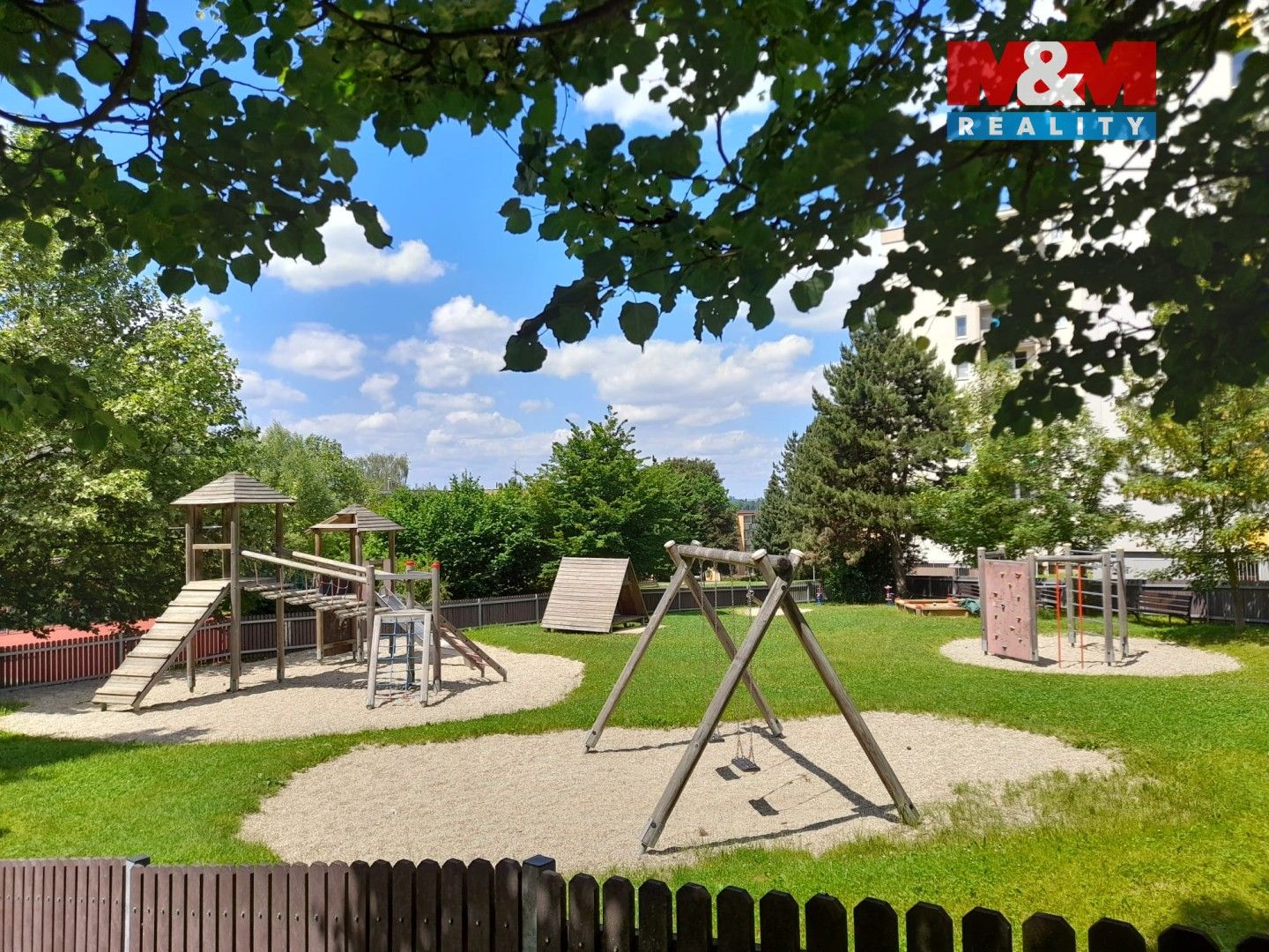 Pronájem bytu 3+1 73 m² - foto 11