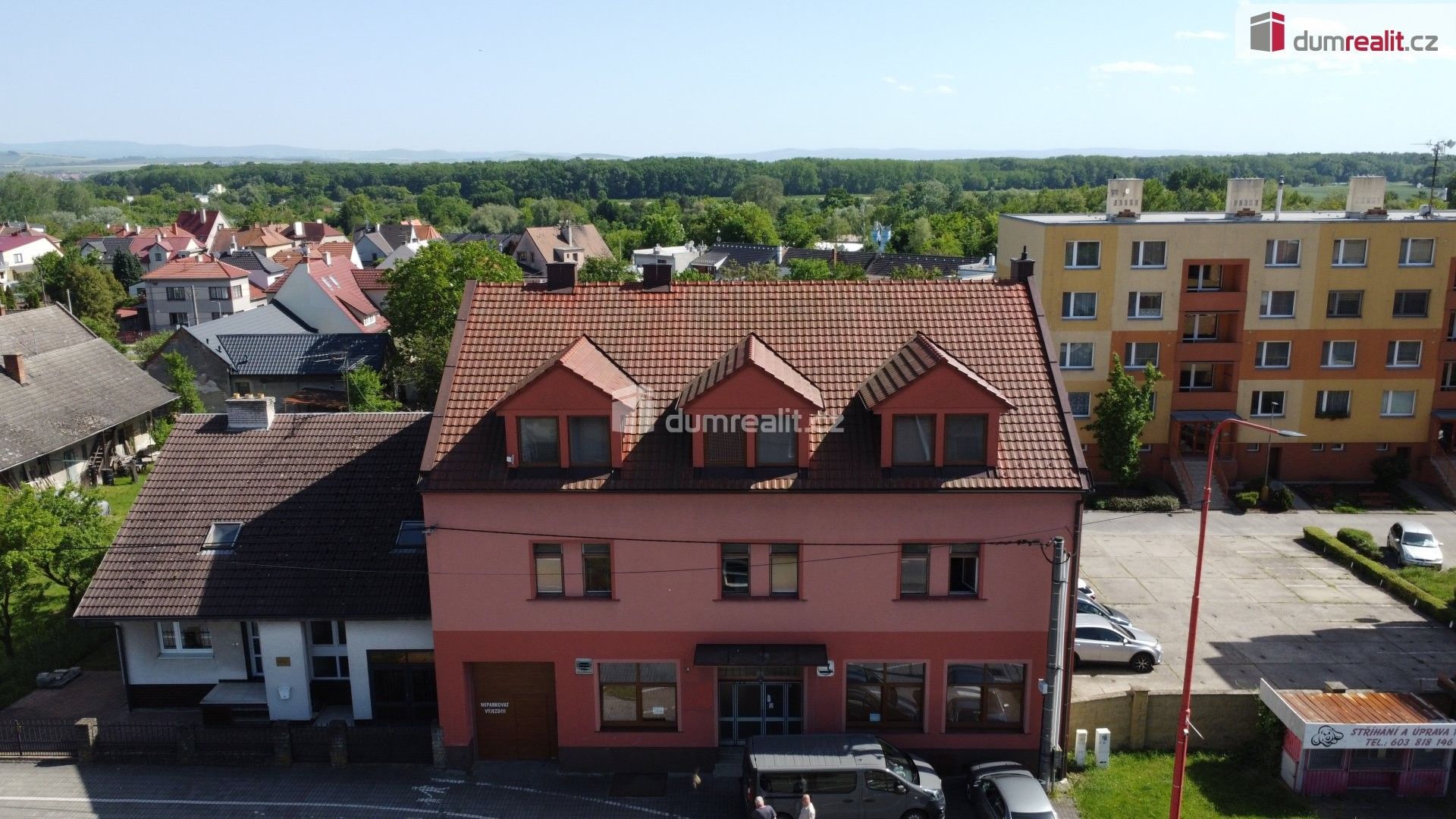 Pronájem komerčního prostoru 137 m² - foto 1
