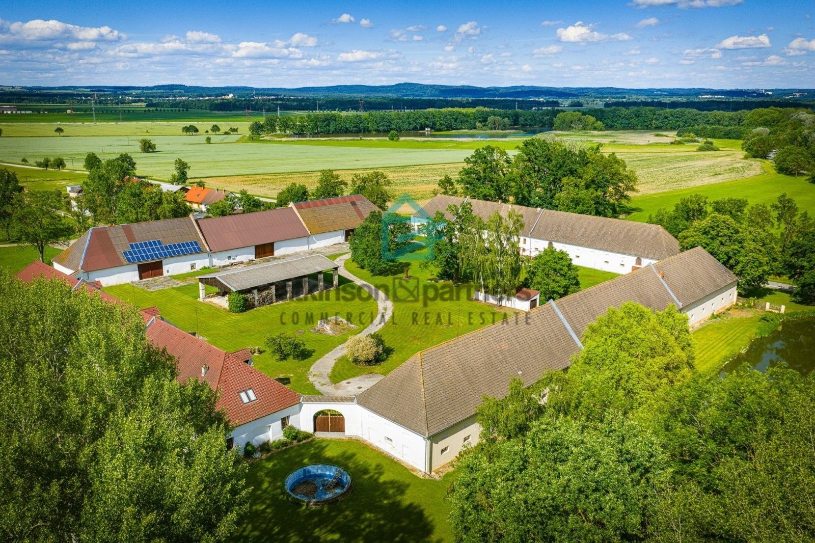 Prodej domu 1600 m² - foto 1