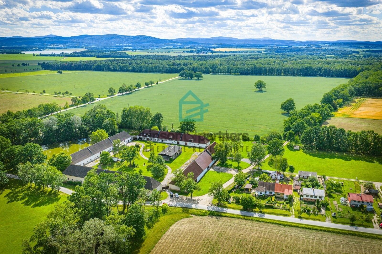 Prodej domu 1600 m² - foto 10