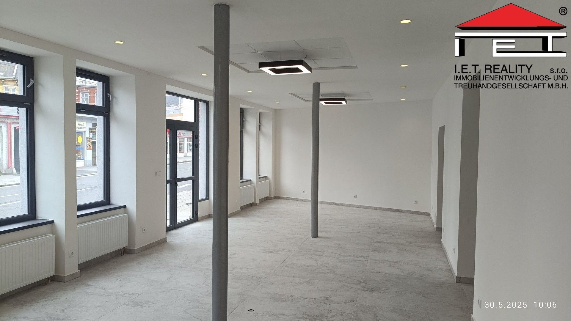 Pronájem komerčního prostoru 94 m² - foto 3