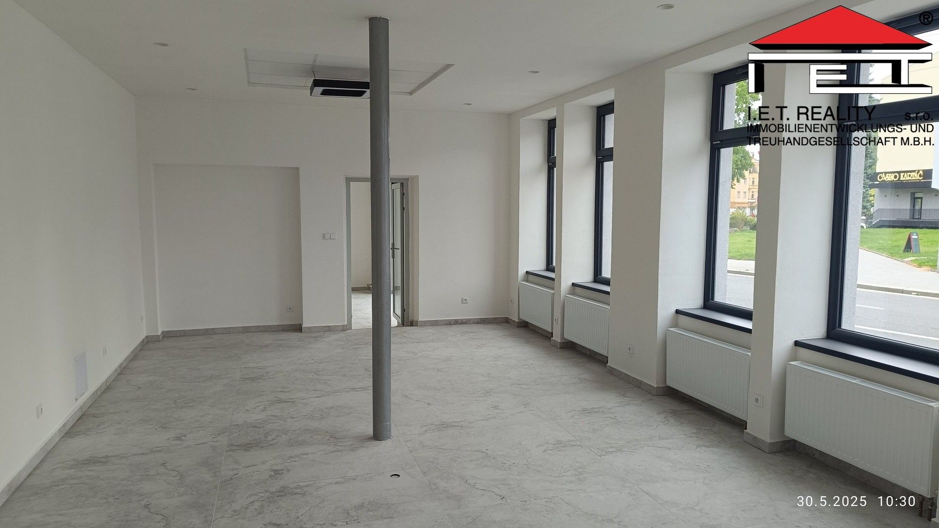 Pronájem komerčního prostoru 94 m² - foto 4