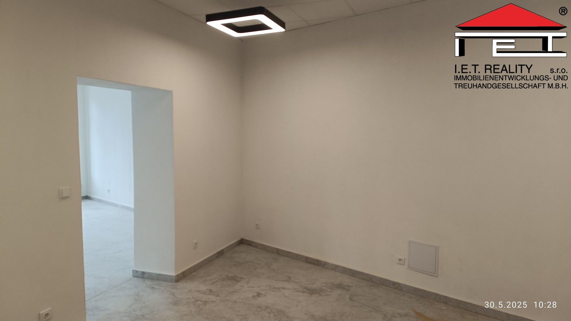 Pronájem komerčního prostoru 94 m² - foto 7