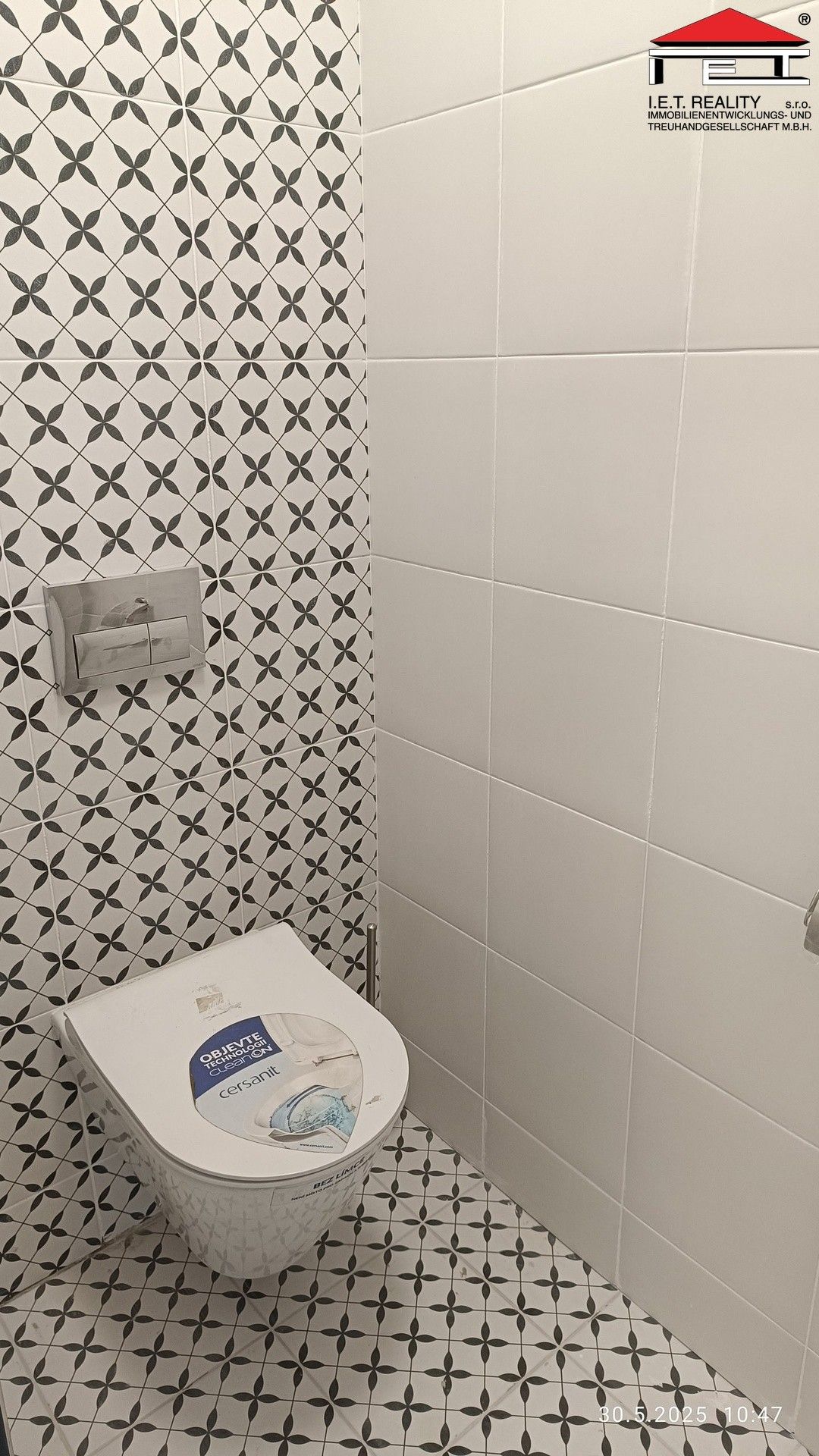 Pronájem komerčního prostoru 94 m² - foto 10