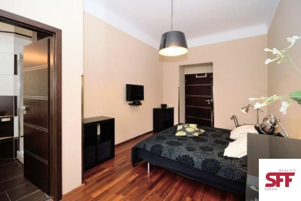 Pronájem bytu 2+kk 87 m² - foto 5