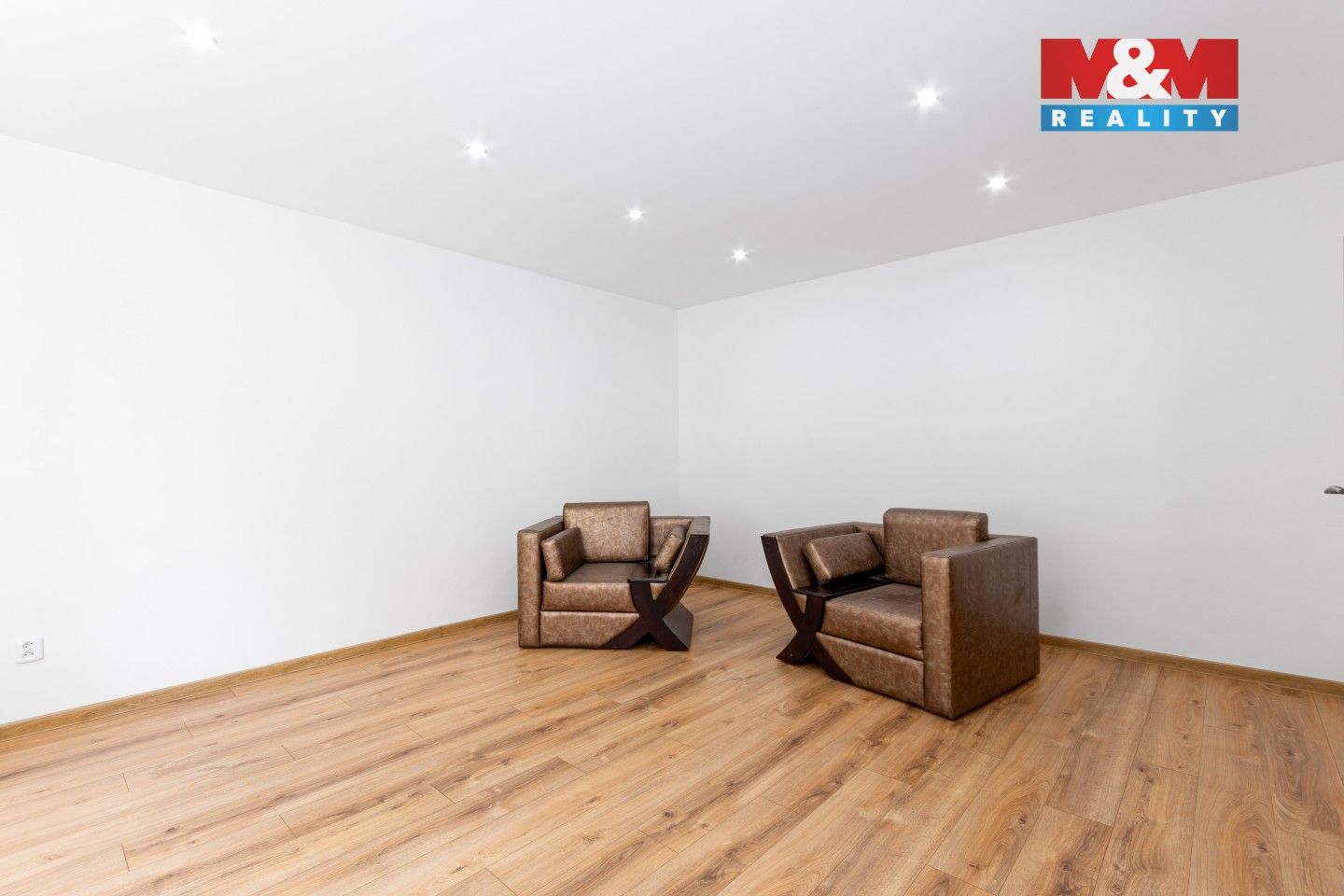 Prodej domu 960 m² - foto 6