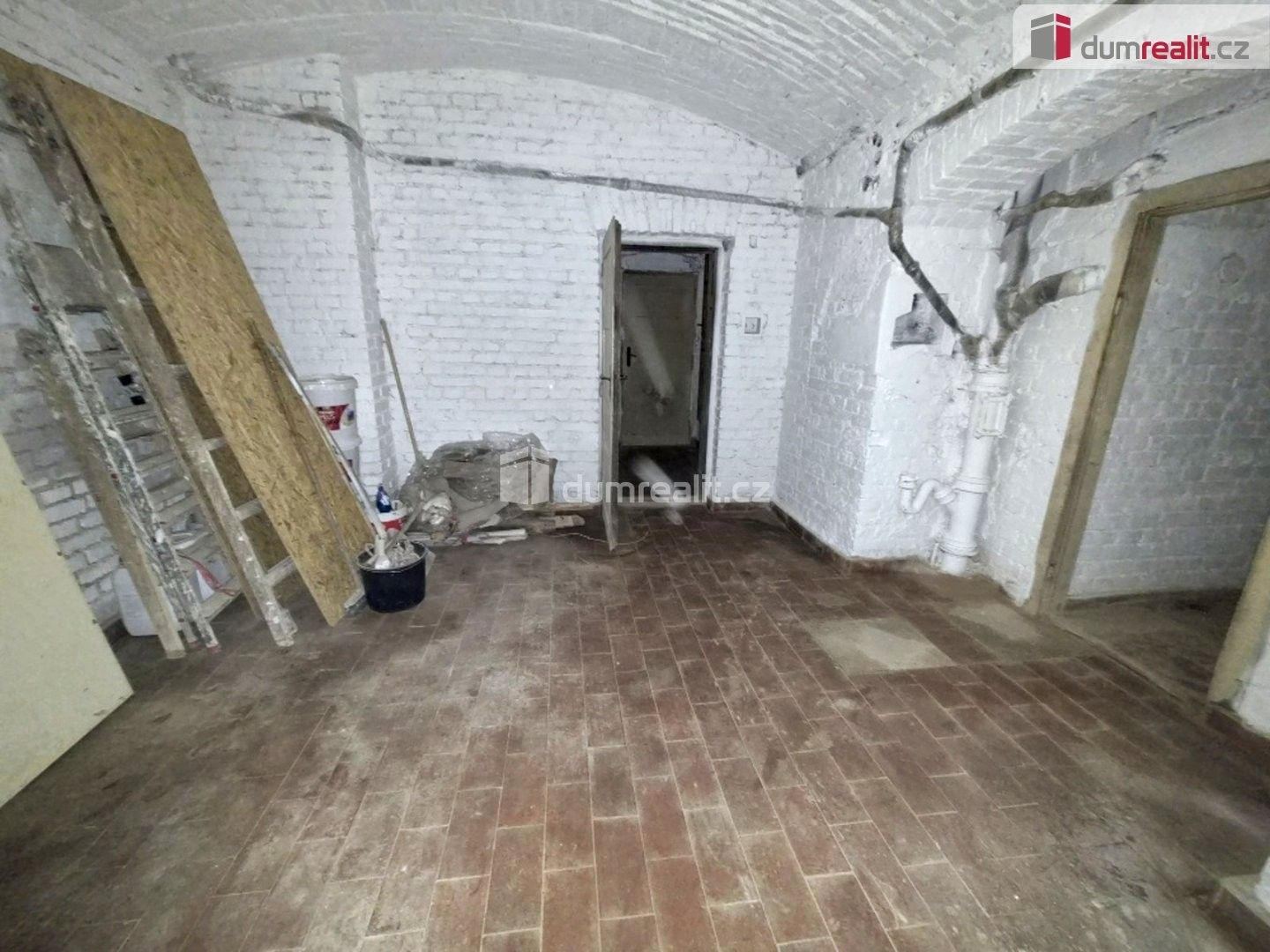 Prodej nemovitosti 228 m² - foto 3