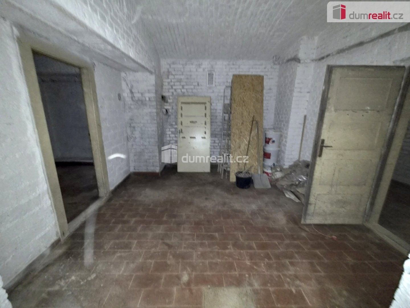 Prodej nemovitosti 228 m² - foto 6