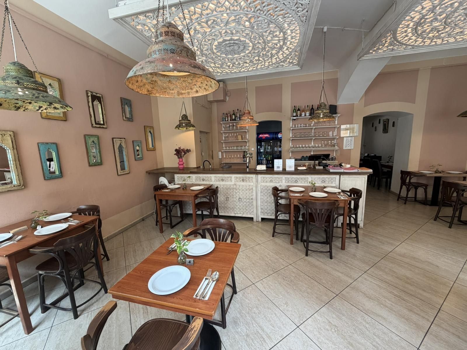 Pronájem komerčního prostoru 300 m² - foto 2