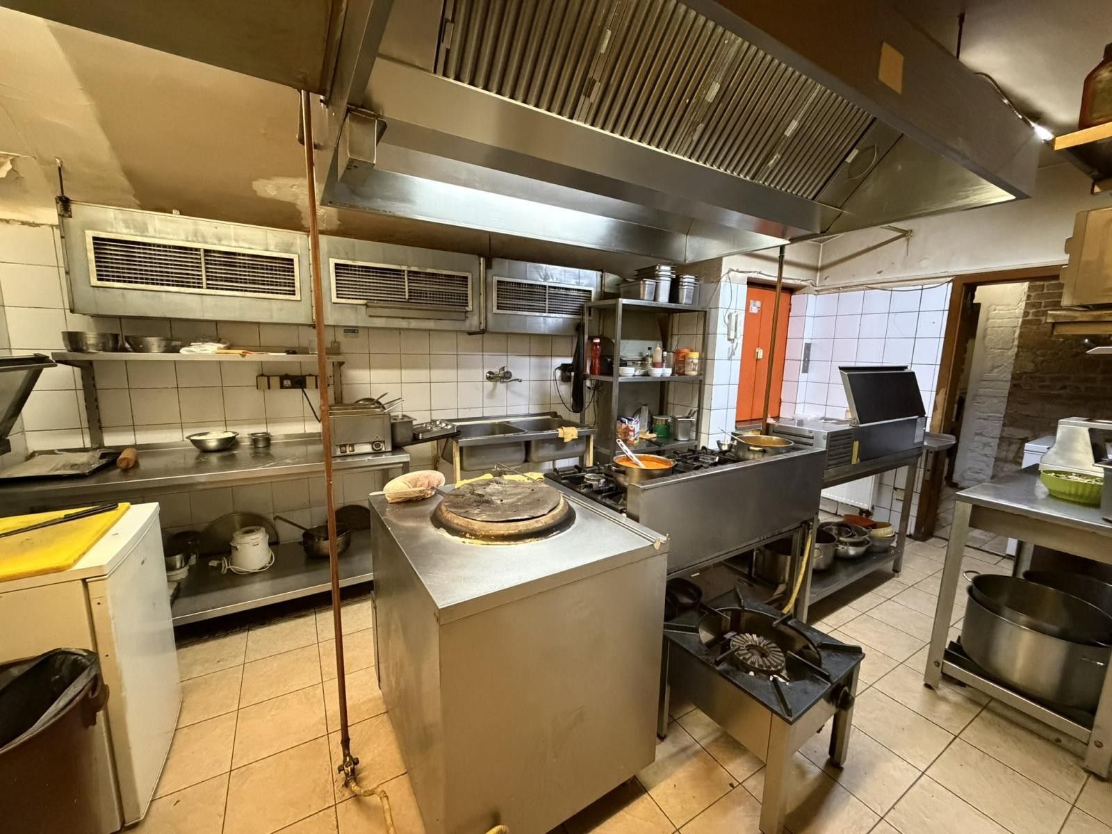 Pronájem komerčního prostoru 300 m² - foto 13