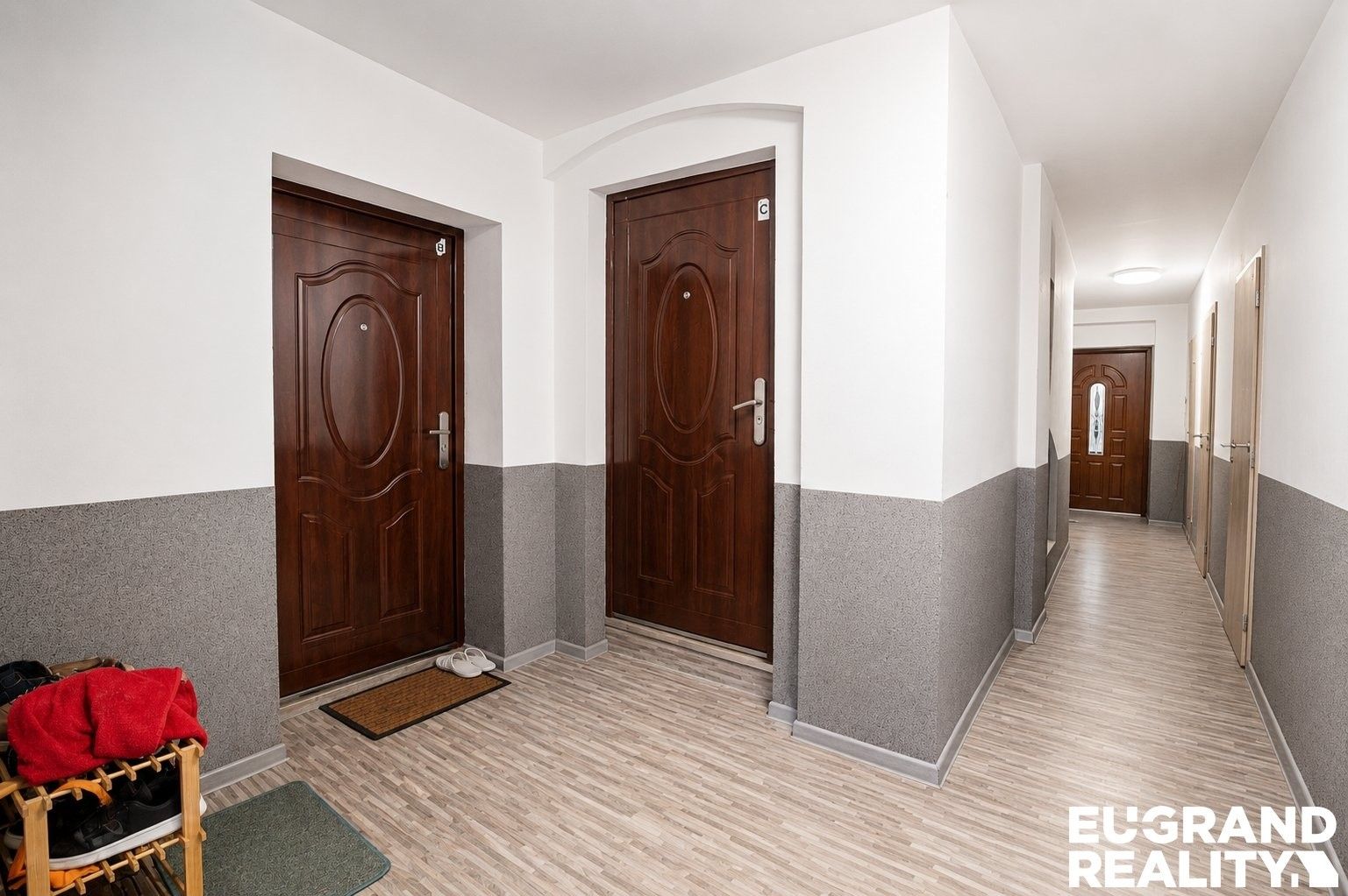 Prodej komerčního prostoru 330 m² - foto 3