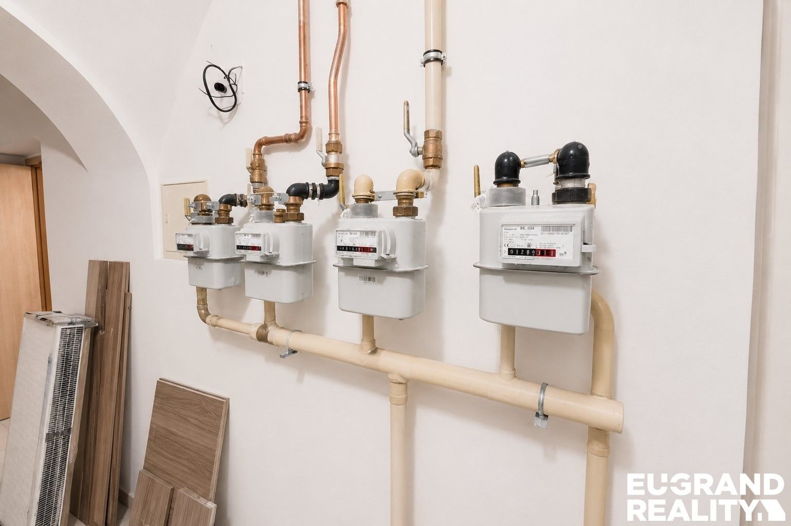 Prodej komerčního prostoru 330 m² - foto 5
