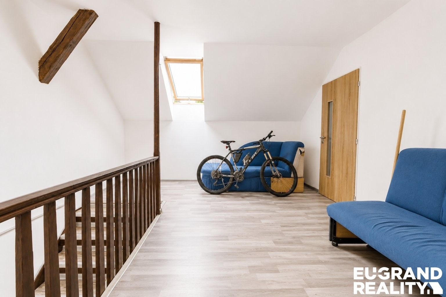Prodej komerčního prostoru 330 m² - foto 6