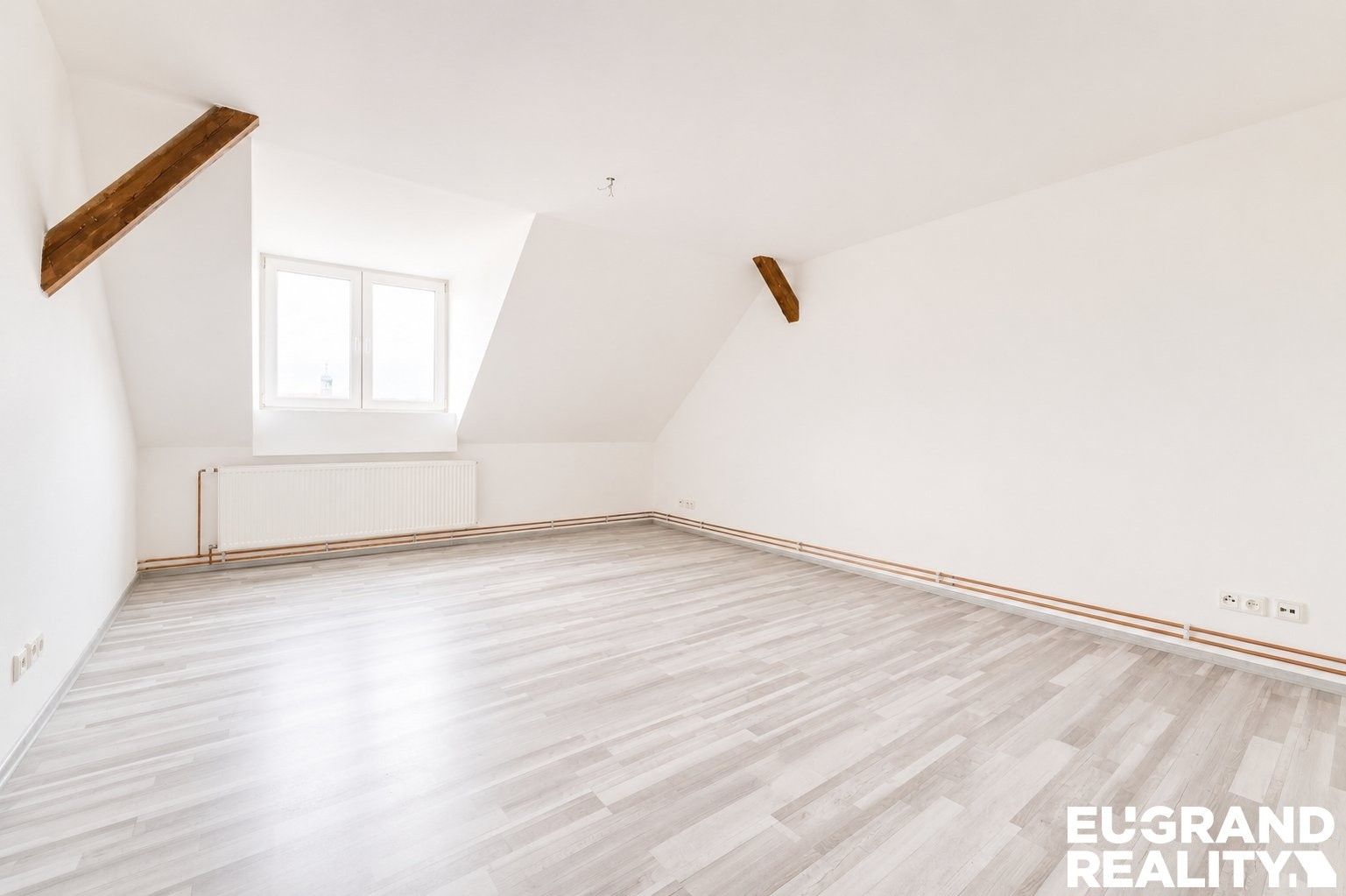 Prodej komerčního prostoru 330 m² - foto 18