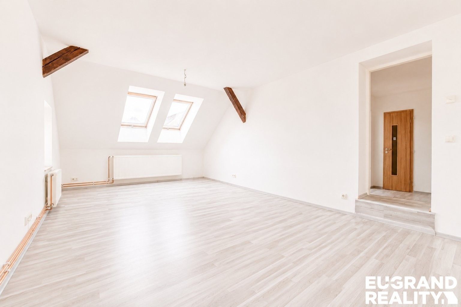 Prodej komerčního prostoru 330 m² - foto 21