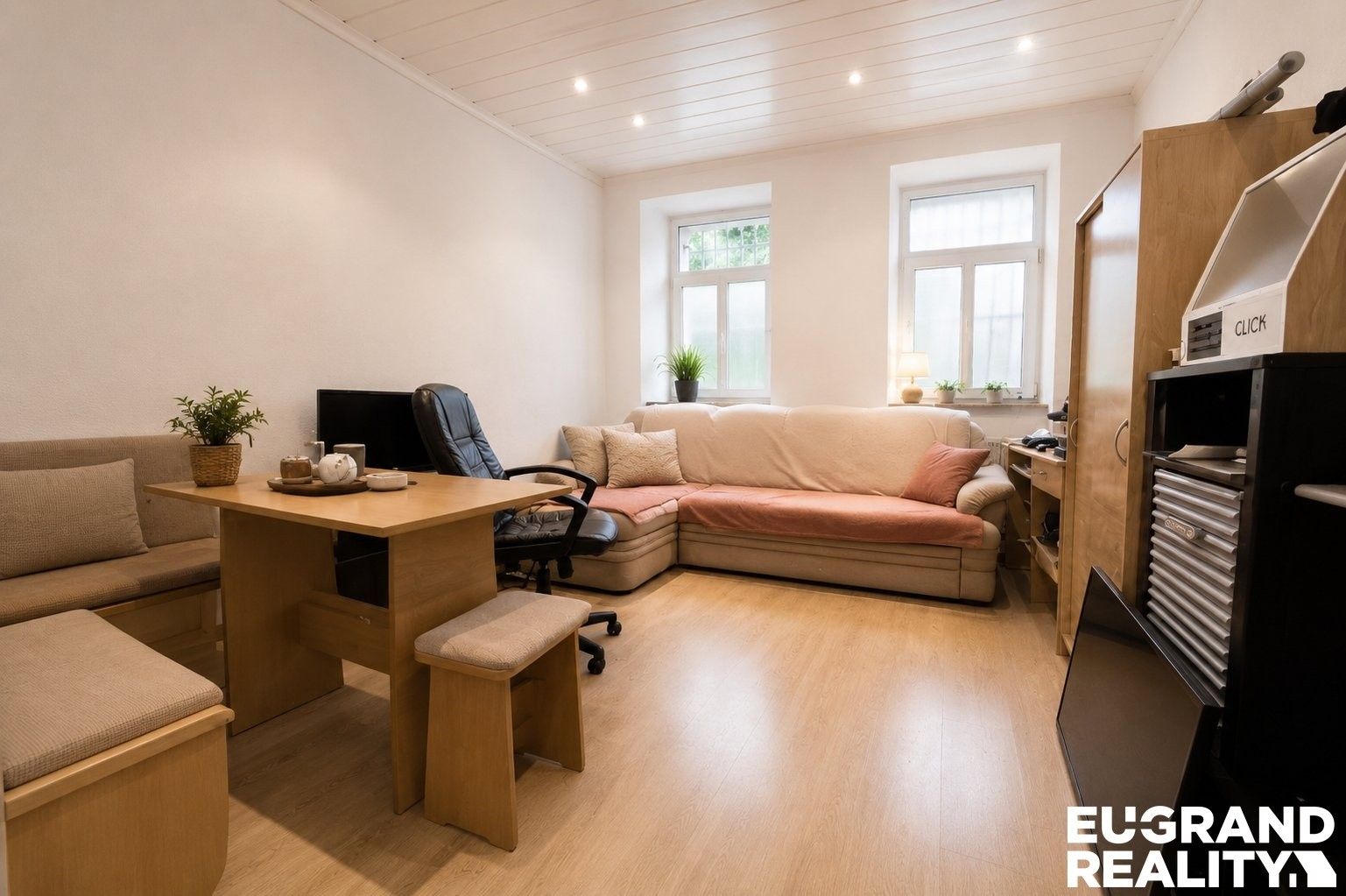 Prodej komerčního prostoru 330 m² - foto 23