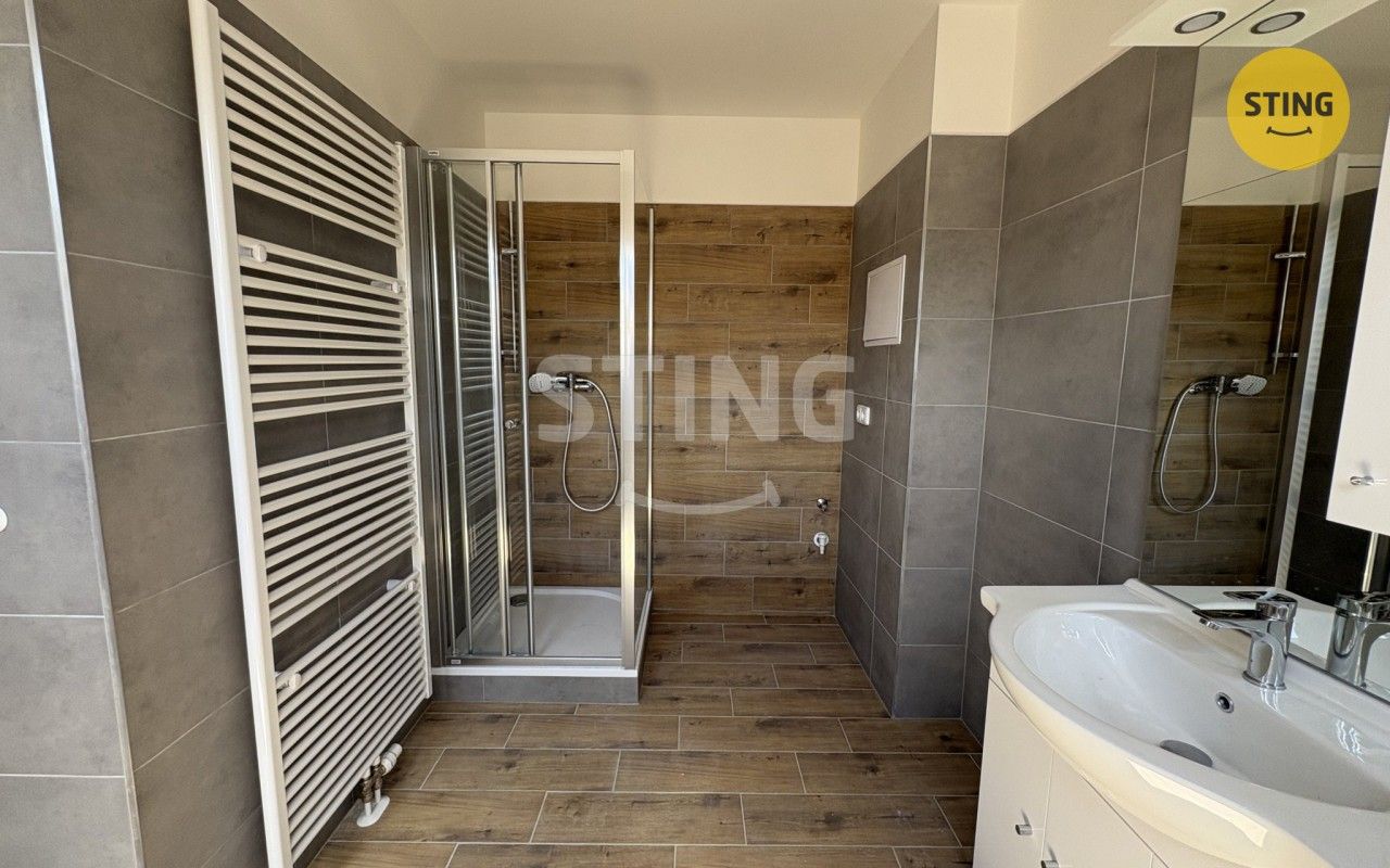 Pronájem bytu 2+kk 82 m² - foto 6