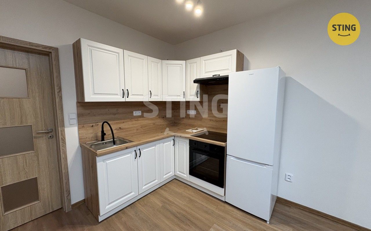 Pronájem bytu 2+kk 63 m² - foto 4