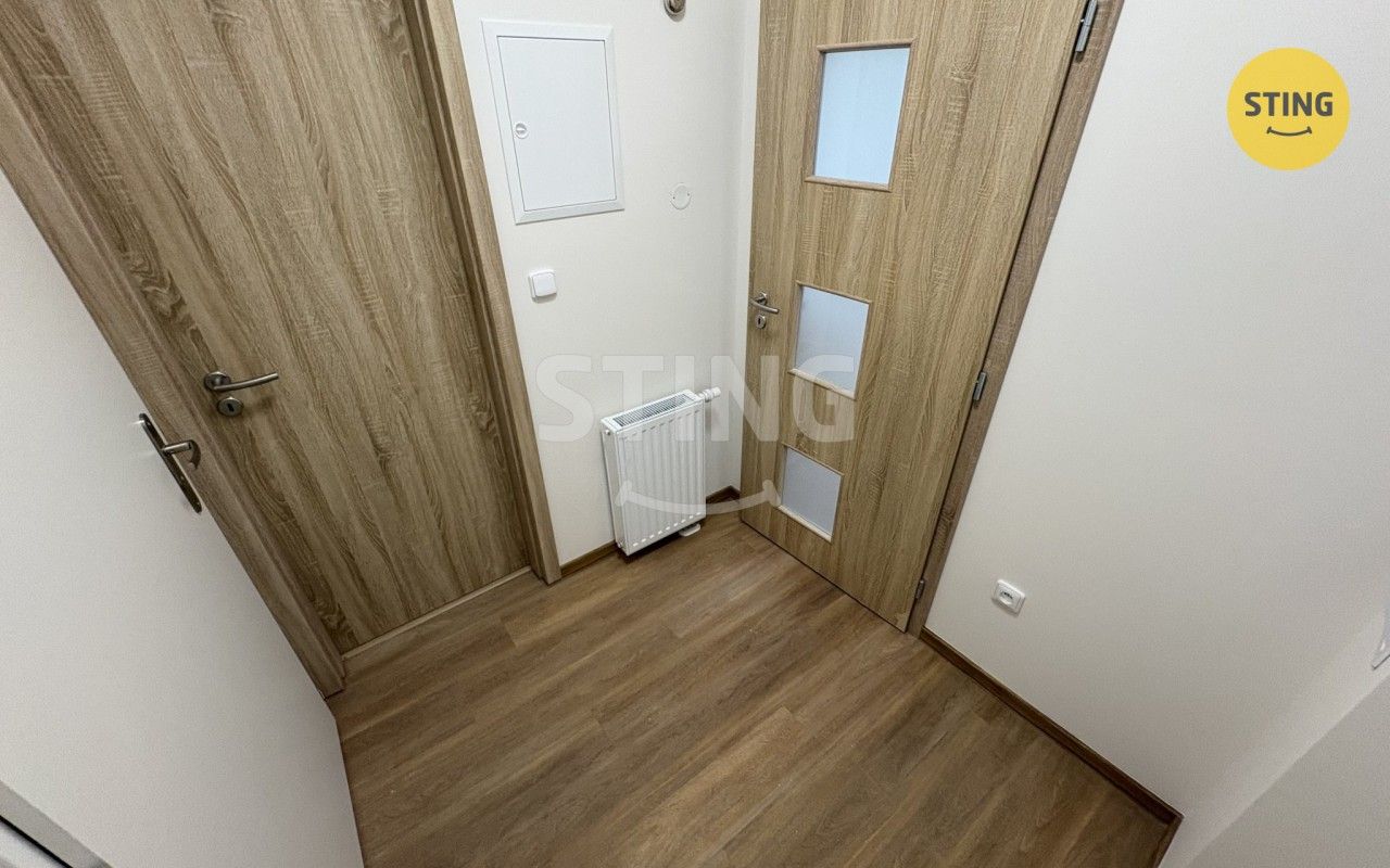 Pronájem bytu 2+kk 63 m² - foto 7