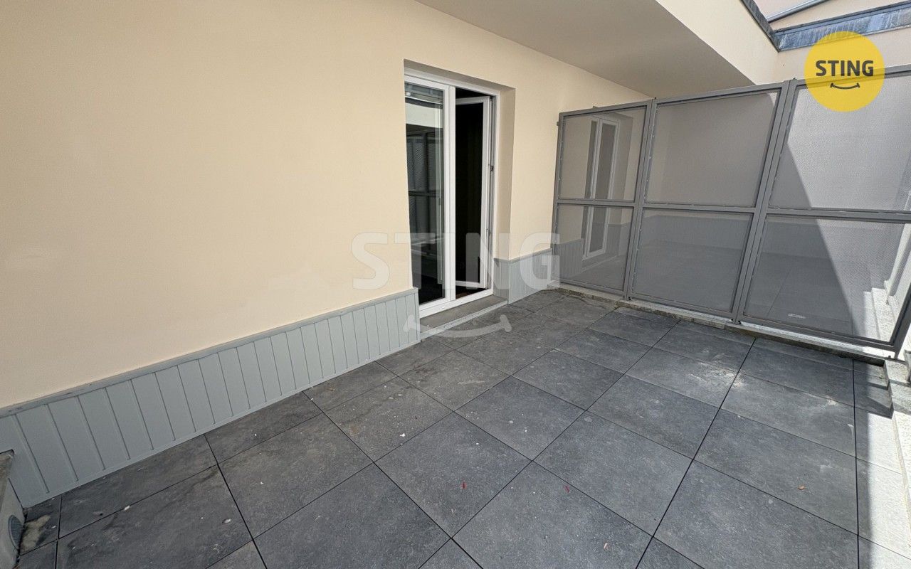 Pronájem bytu 2+kk 82 m² - foto 12