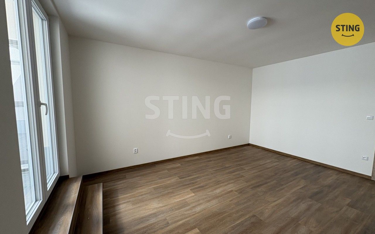 Pronájem bytu 2+kk 63 m² - foto 9