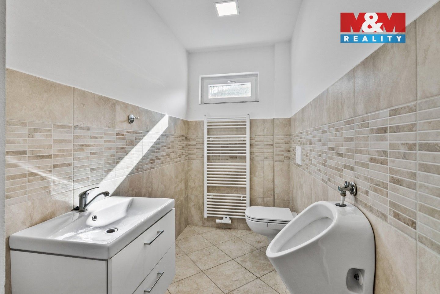 Prodej komerčního prostoru 852 m² - foto 14