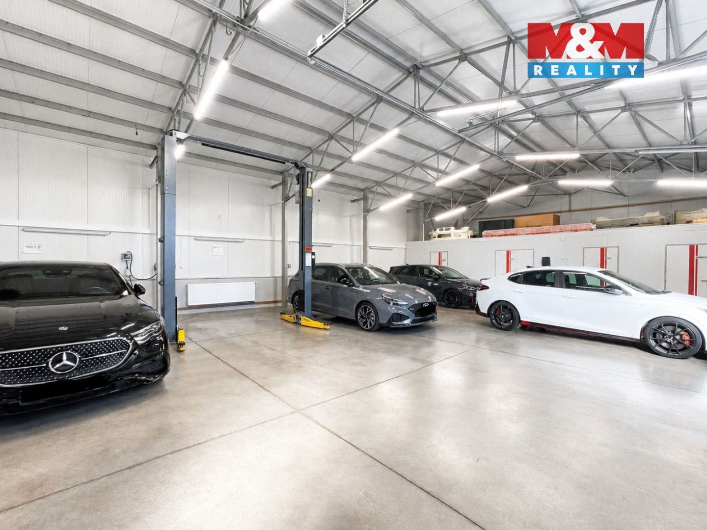Pronájem komerčního prostoru 288 m² - foto 2