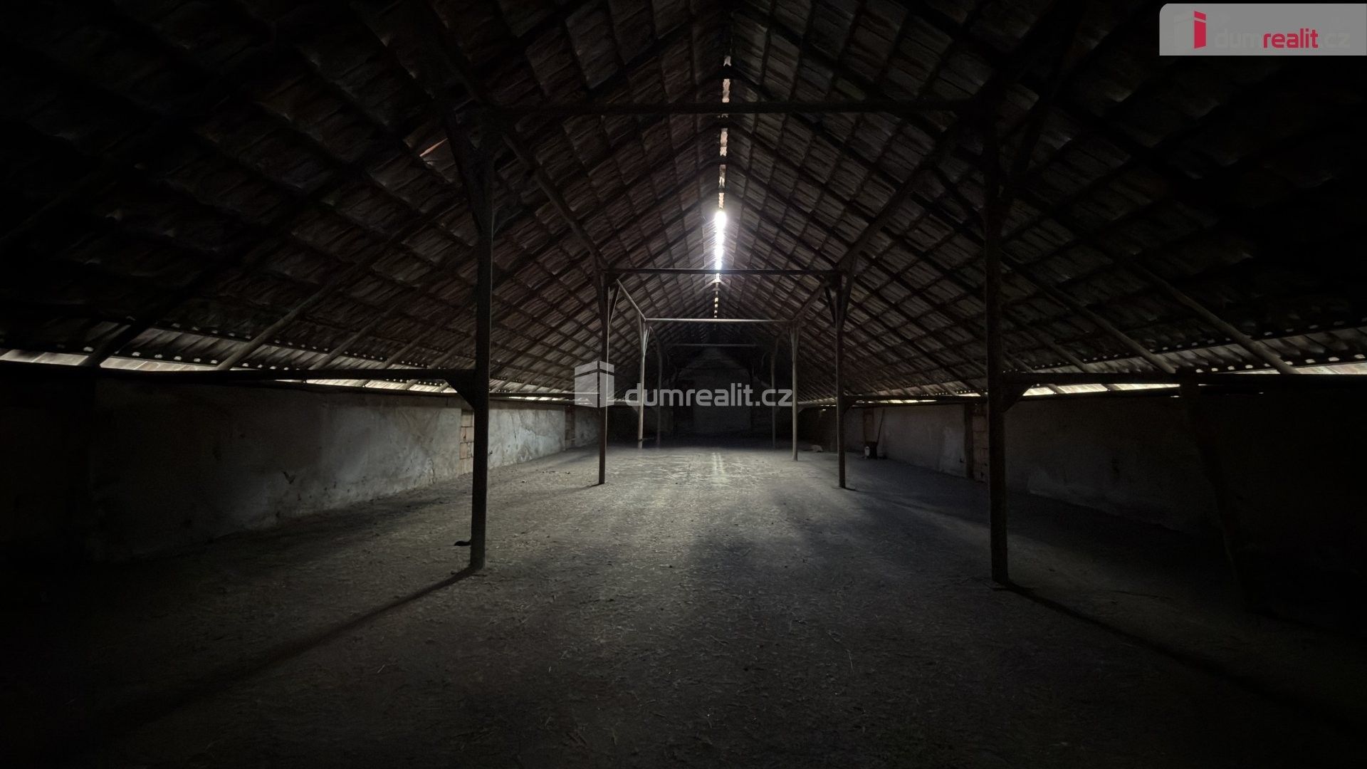 Prodej komerčního prostoru 2636 m² - foto 9