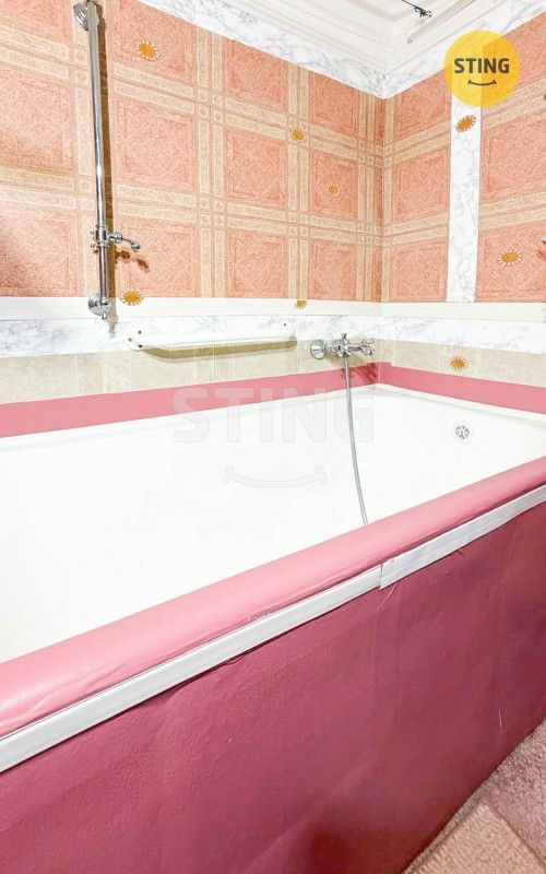 Pronájem bytu 4+kk 74 m² - foto 8
