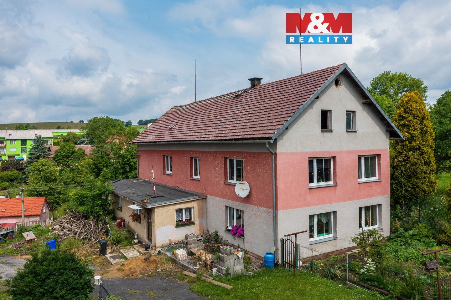Prodej nemovitosti 383 m² - foto 1