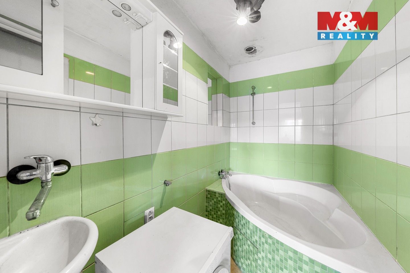 Prodej nemovitosti 383 m² - foto 7