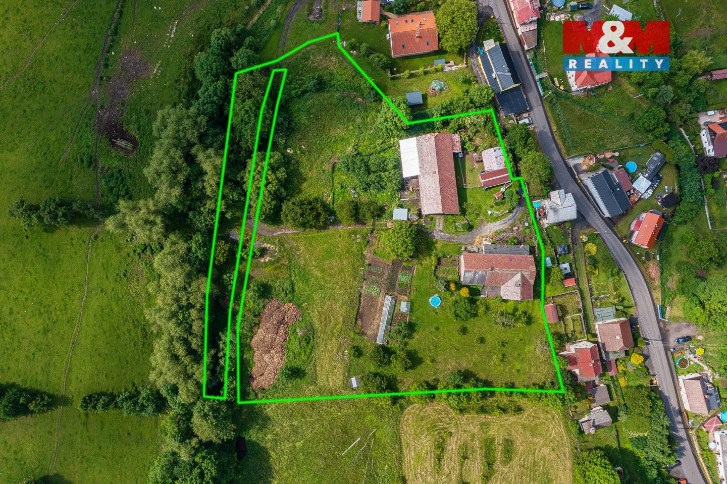 Prodej nemovitosti 383 m² - foto 2
