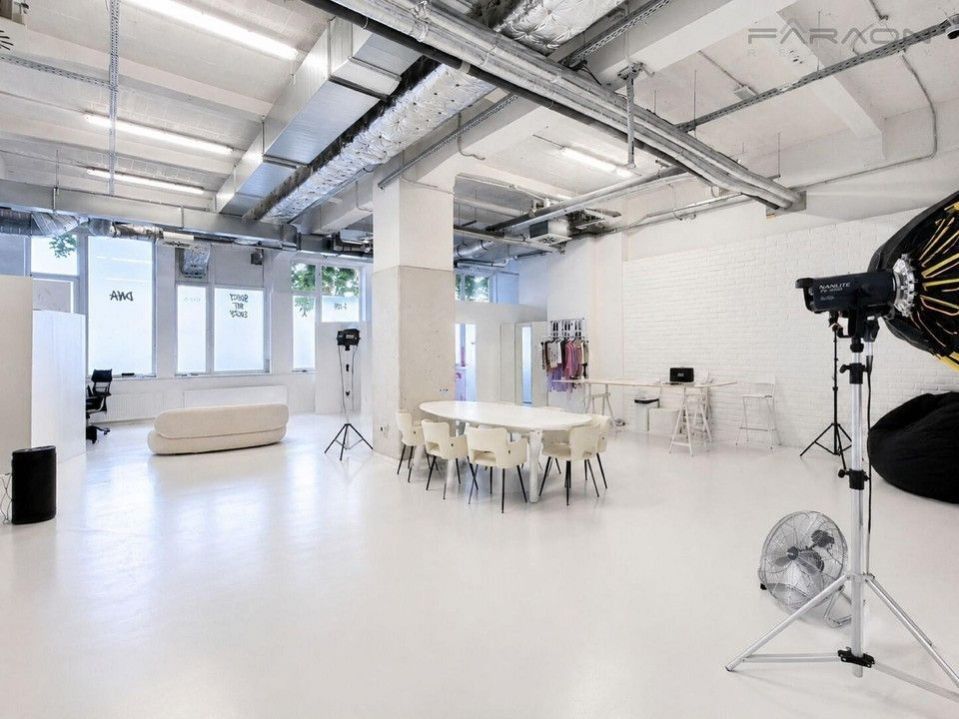 Pronájem komerčního prostoru 365 m² - foto 4
