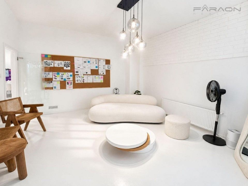 Pronájem komerčního prostoru 365 m² - foto 8