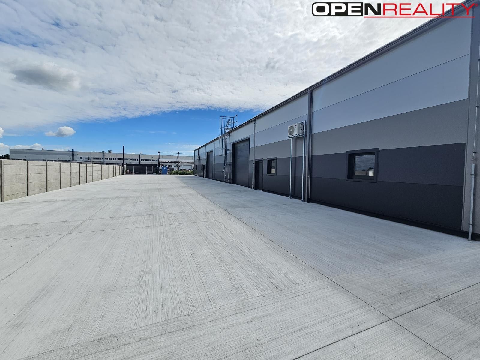 Pronájem komerčního prostoru 1000 m² - foto 7