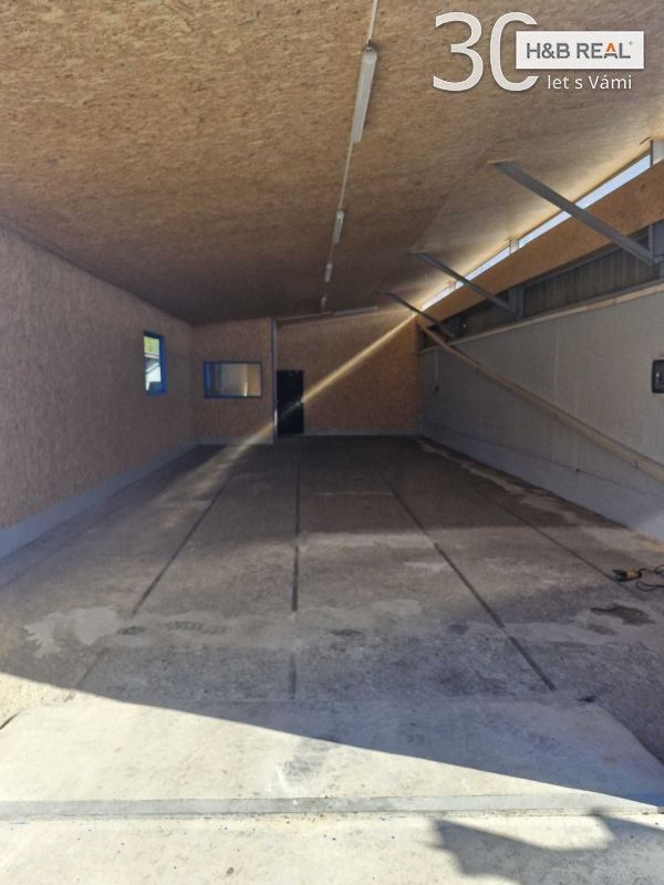 Pronájem komerčního prostoru 117 m² - foto 5
