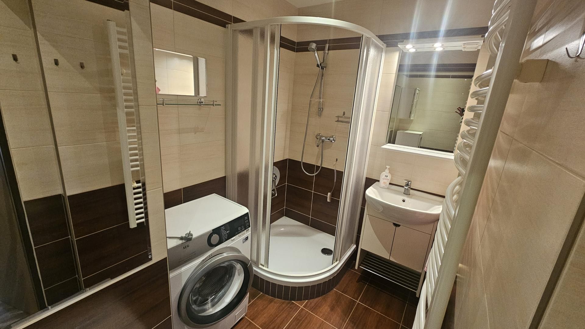 Prodej bytu 1+1 40 m² - foto 1