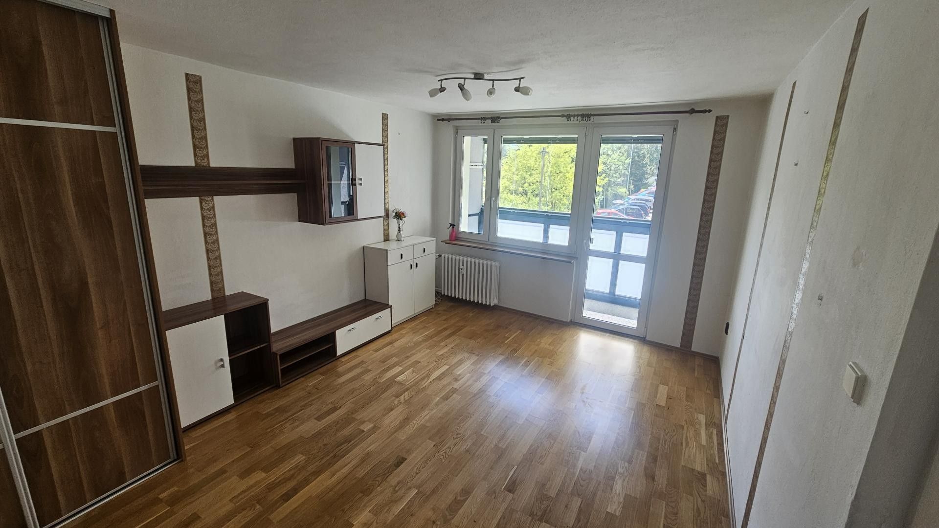 Prodej bytu 1+1 40 m² - foto 2