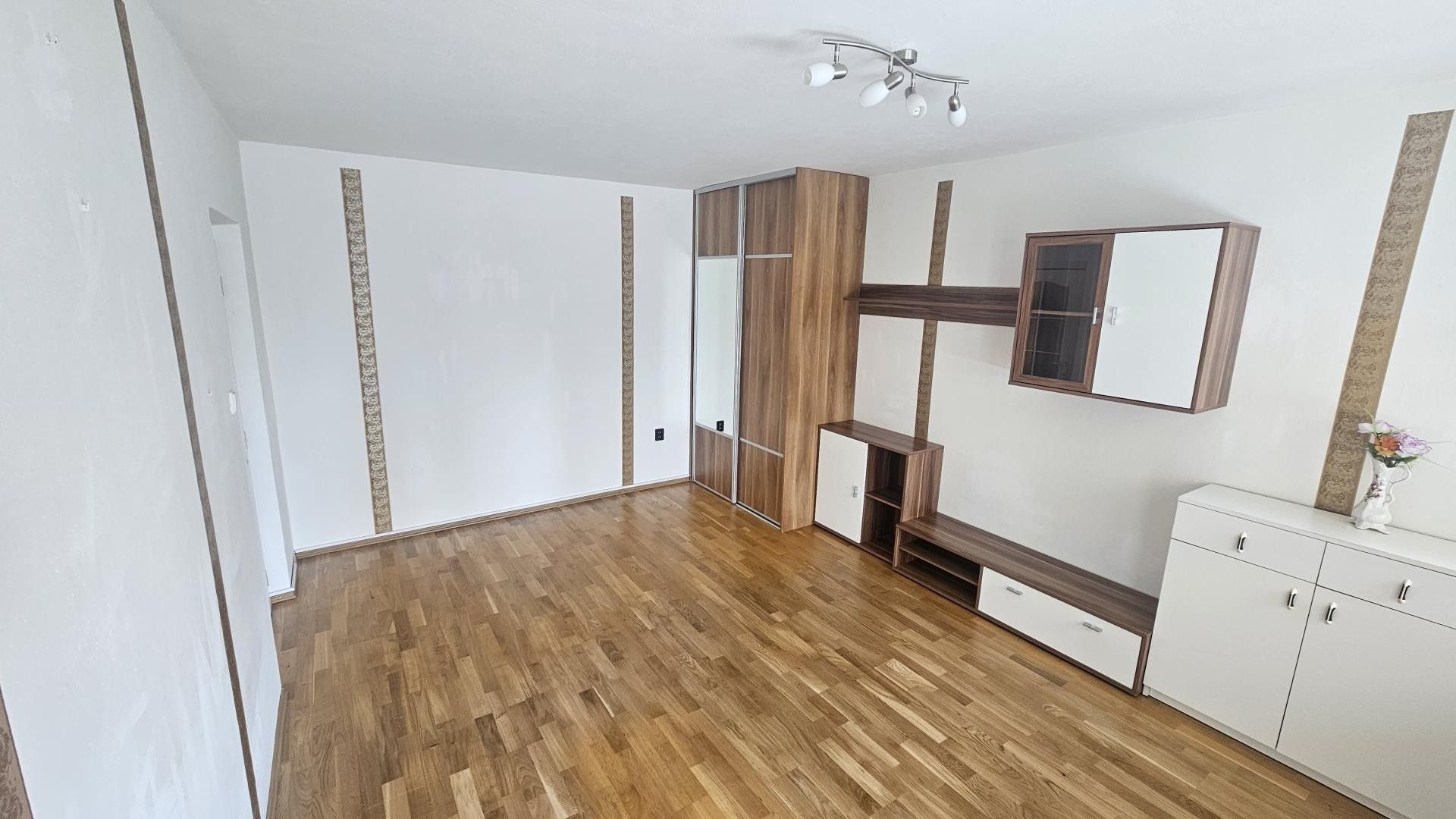 Prodej bytu 1+1 40 m² - foto 9