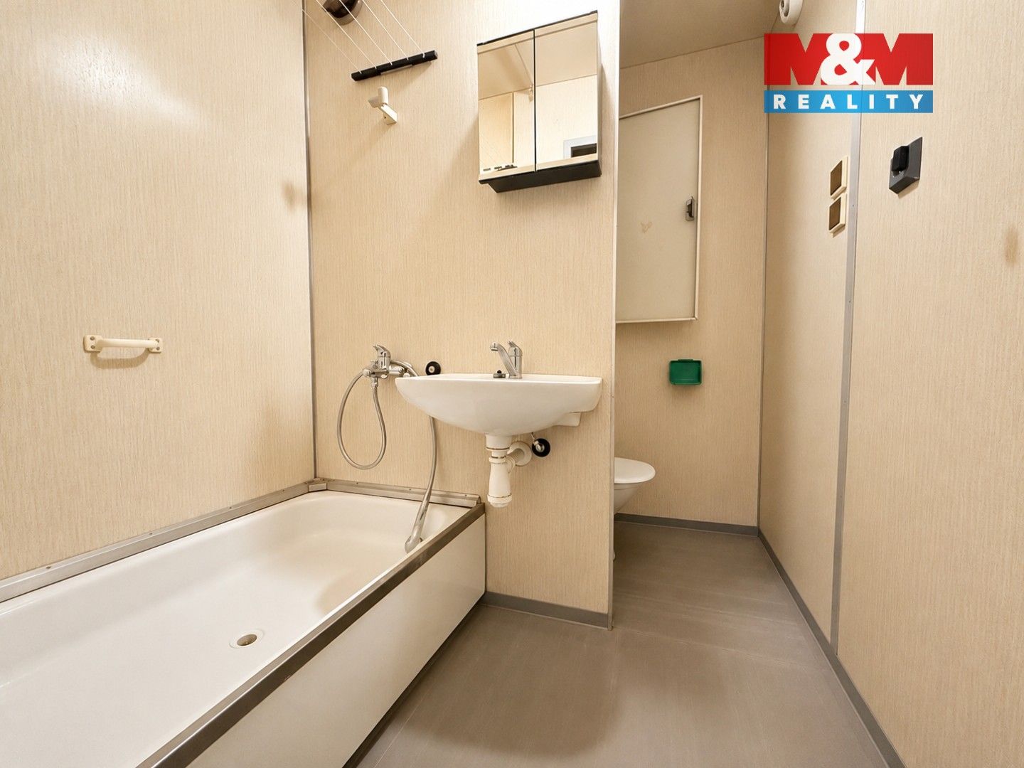 Prodej bytu 2+1 44 m² - foto 3