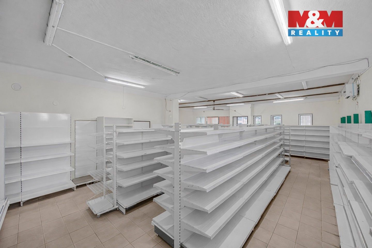 Pronájem komerčního prostoru 155 m² - foto 5