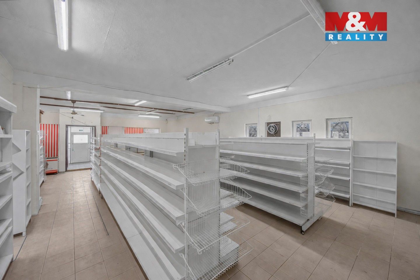 Pronájem komerčního prostoru 155 m² - foto 6
