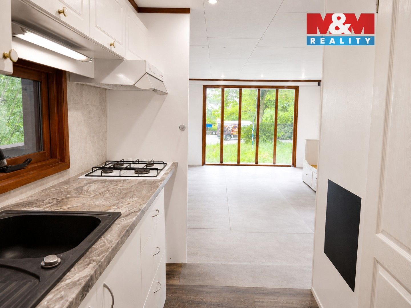 Prodej nemovitosti 54 m² - foto 4